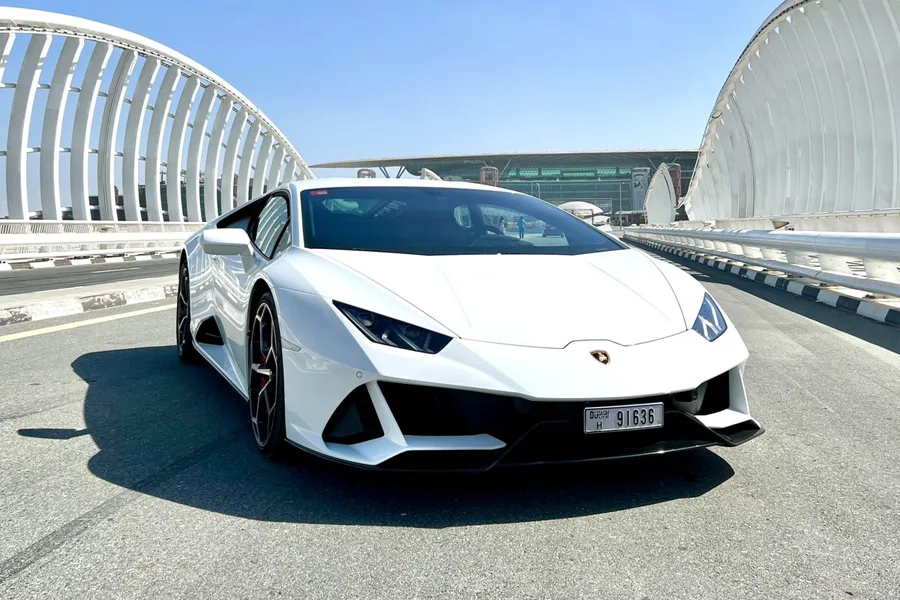 Rent a Lamborghini Urus reliably from the Best Lamborghini Urus Rental in Dubai, UAE 1 Lamborghini-Huracan-Evo-2-jpg (2)