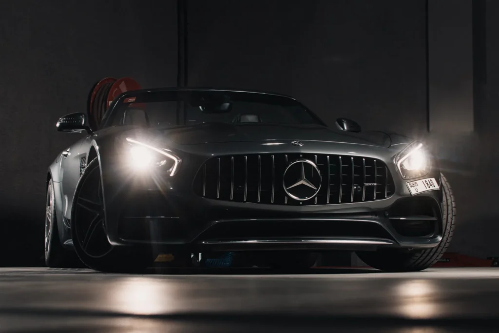 Mercedes-Car-Hire-scaled-1-2048x1366